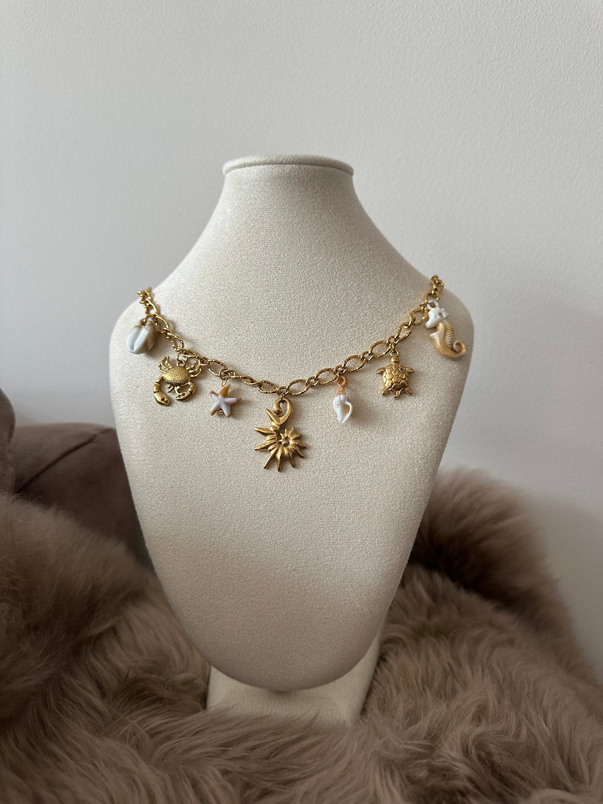 Ocean charm ketting - goud