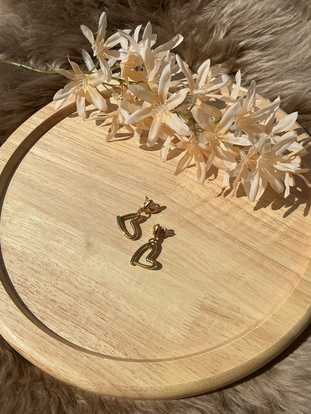 Hanging hearts oorbellen - goud