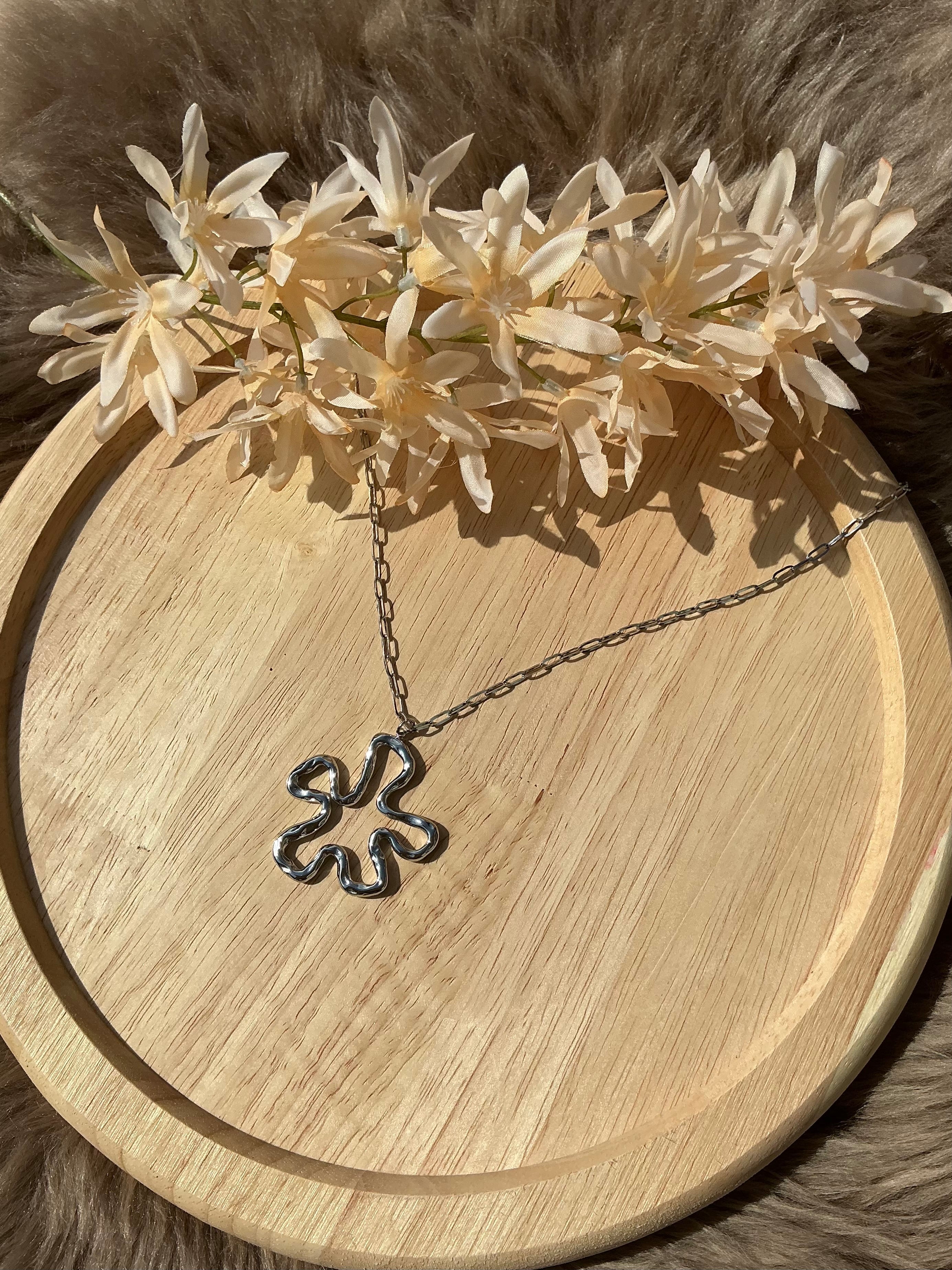 Big flower ketting - zilver