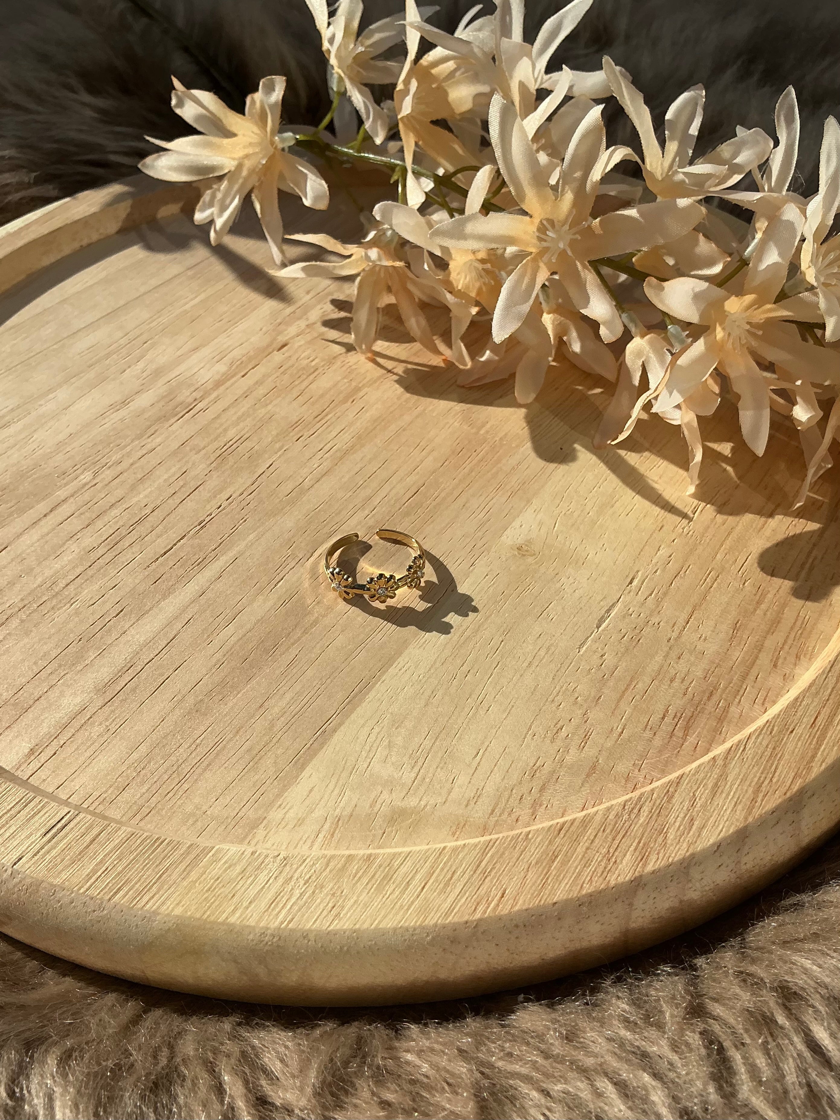 Triple flower ring - goud